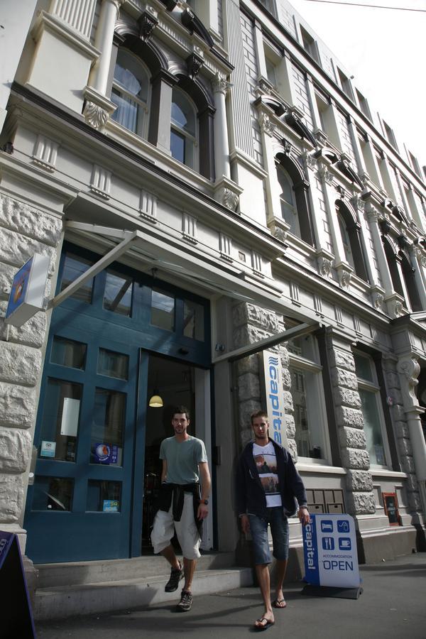 Nomads Capital Backpackers - Wellington Vandrarhem Exteriör bild The entrance to the museum