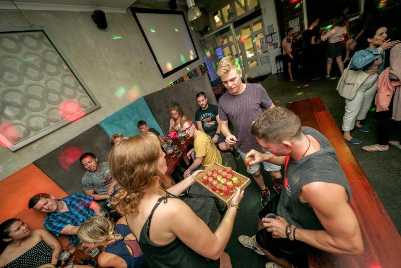 Nomads Capital Backpackers - Wellington Vandrarhem Exteriör bild A nightclub in Tallinn, Estonia