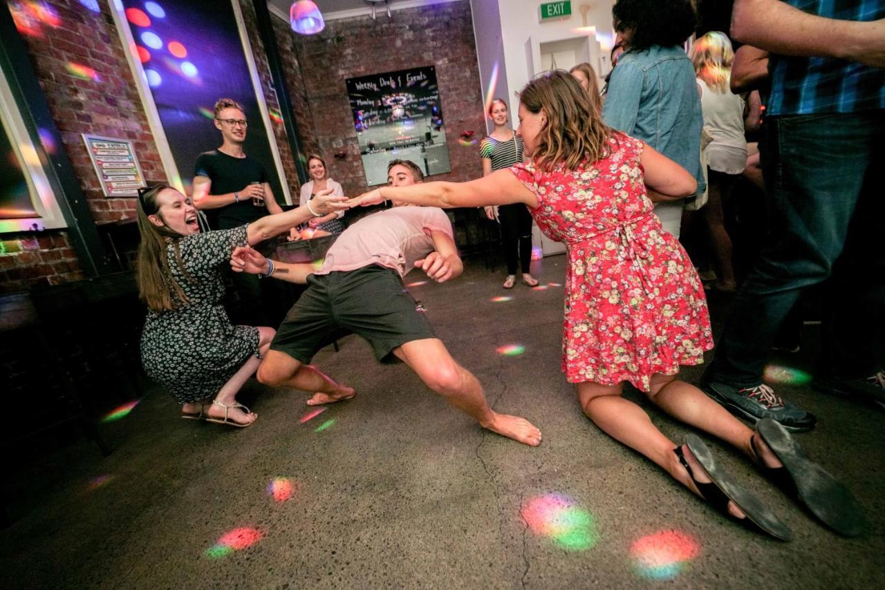 Nomads Capital Backpackers - Wellington Vandrarhem Exteriör bild The dancefloor at the 2016 Melbourne International Film Festival